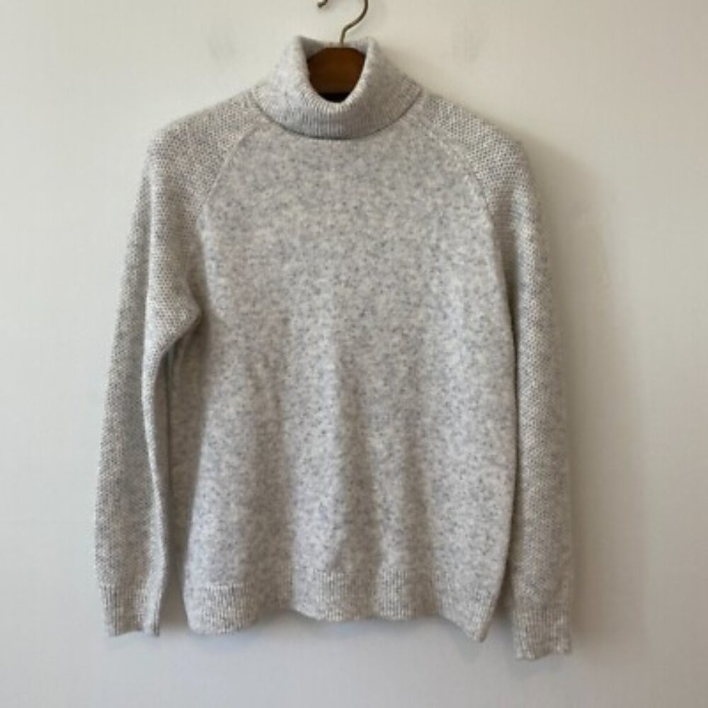 Vince Camuto soft gray turtleneck sweater